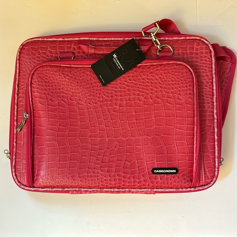 CaseCrown Memory Foam Pocket Case (Alligator Hot Pink) for 15 Inch Laptop